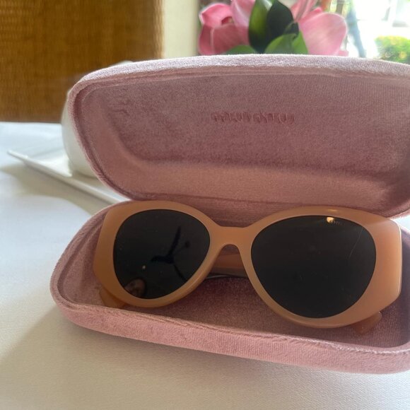 Miu Miu Sunglasses - Picture 3 of 5